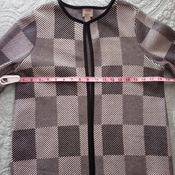 Chico's Black Grey Graphic Check Long Cardigan Sweater Coat Size Small - Picture 9 of 12